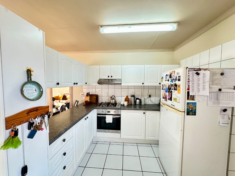 2 Bedroom Property for Sale in Fonteine Park Western Cape